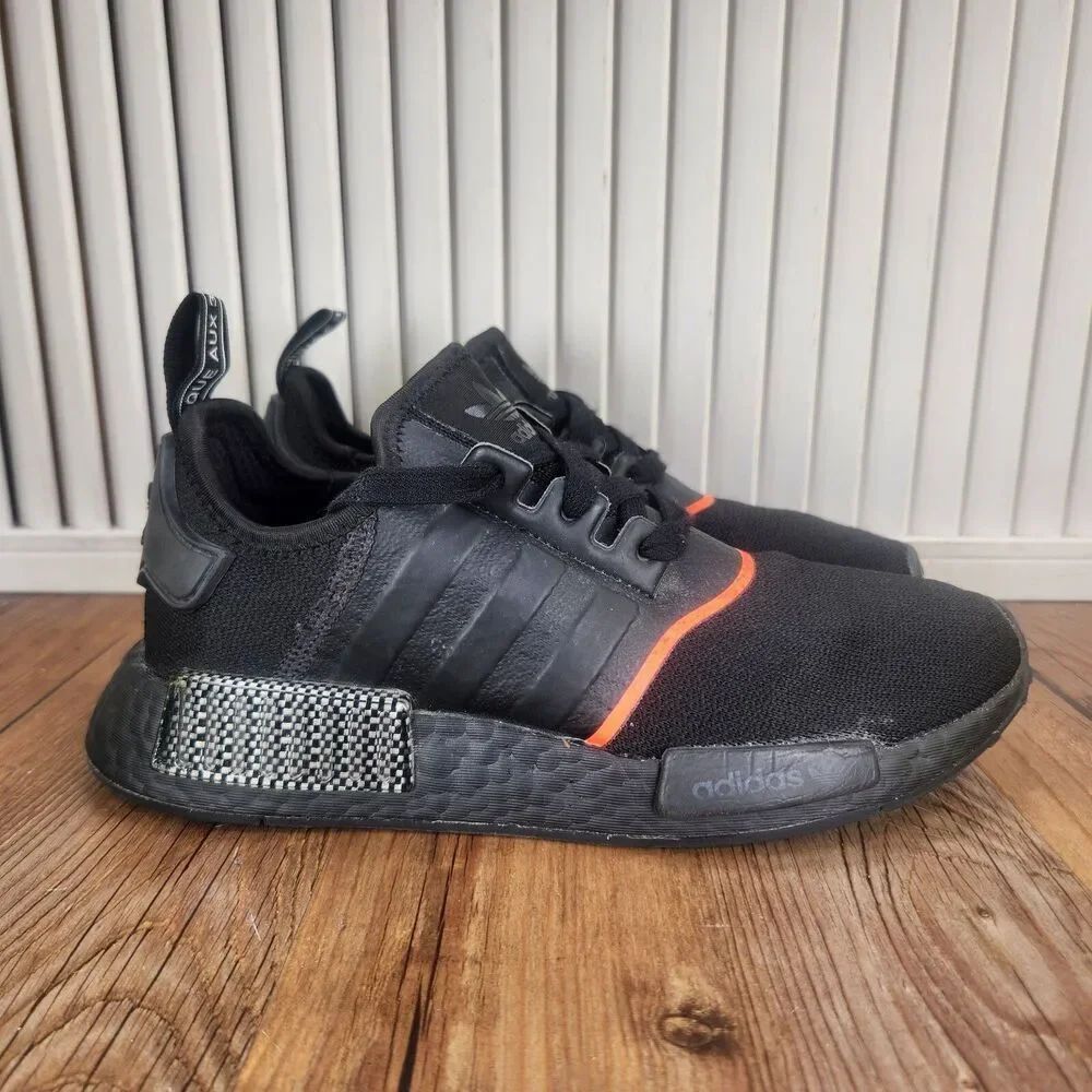Adidas NMD R1 Womens Size 7 * Core Black Solar Red Running Sneakers Shoes EE5085